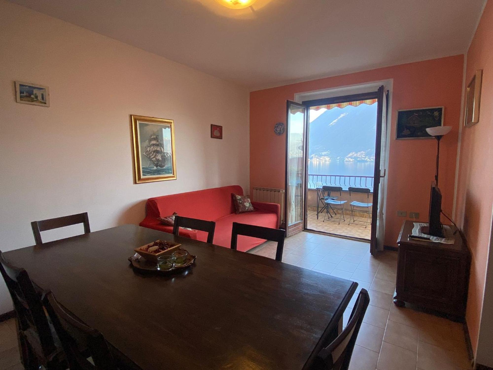 The Bell Tower - Apartments On The Lake آرجينيو المظهر الخارجي الصورة